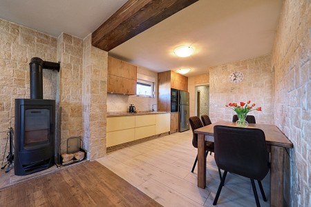 Dining room / kitchen